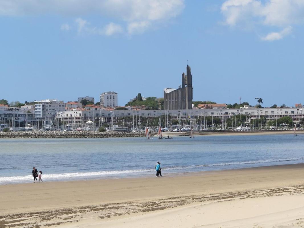 Royan - STUDIO LUMINEUX au calme - 30m de la PLAGE - Quartier du PARC Extérieur photo