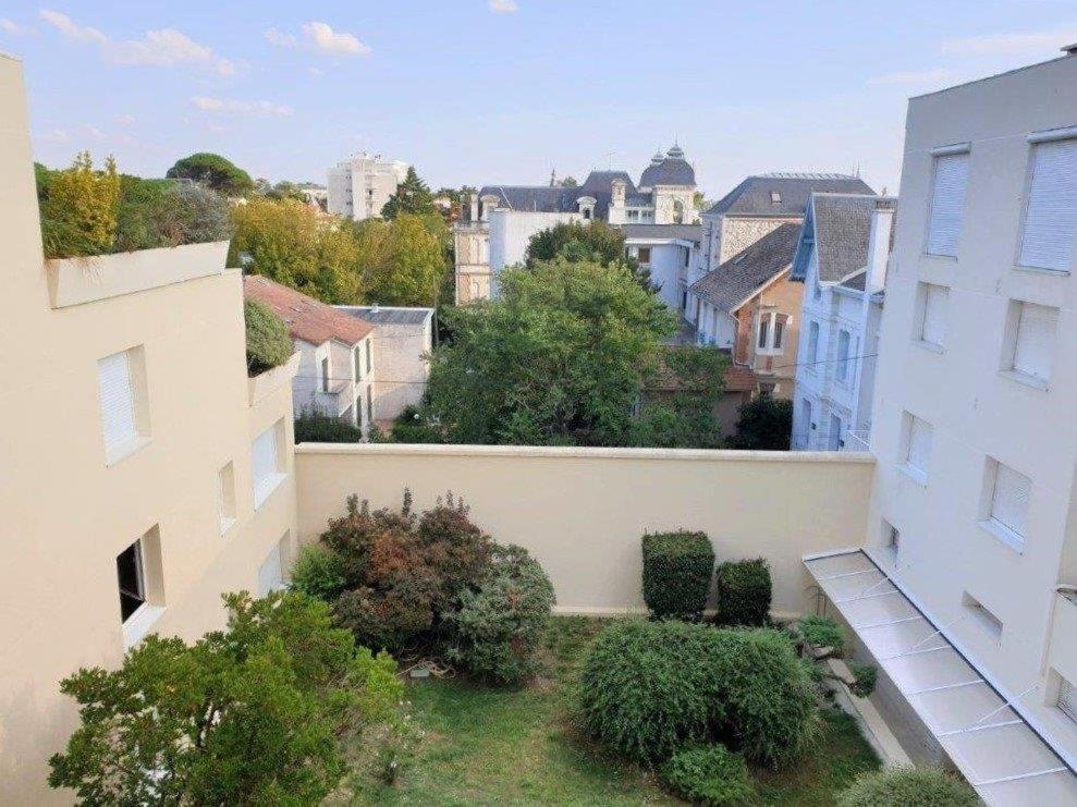 Royan - STUDIO LUMINEUX au calme - 30m de la PLAGE - Quartier du PARC Extérieur photo